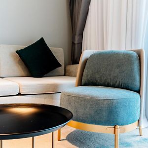 One-Bedroom Premier Suite